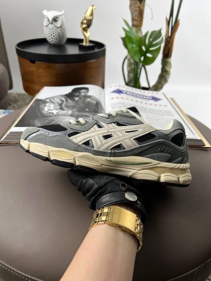 Чоловічі кросівки ASICS Gel-NYC Black Beige Grey весна / осінь A3485 42 | Зображення 4