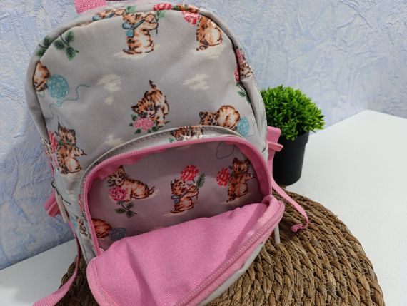 БУ Рюкзак дитячий Cath Kids London котики квіти для дівчинки Тривожна валіза | Зображення 6