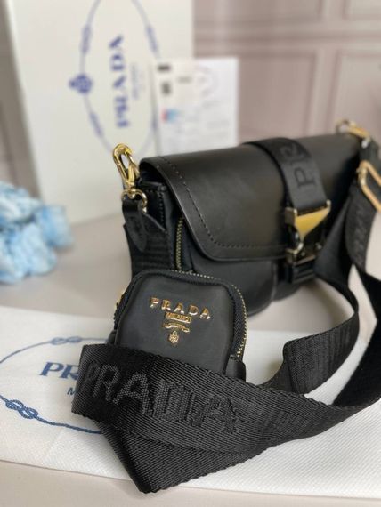 Сумка женская Prada Pocket nylon and brushed leather bag черная  wb010 | Зображення 2