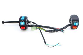 Блоки кнопок руля (пара)   4T GY6 50   (диск/барабан, крепление, рычаг)   ZUNA