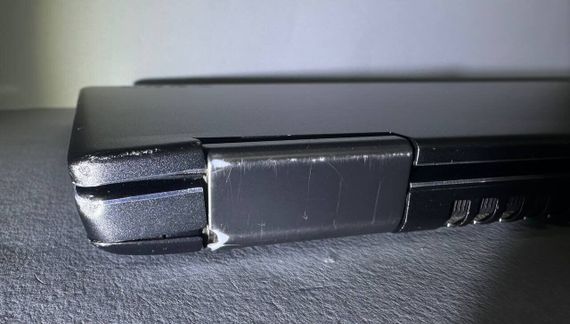 Игровой ноутбук-трансформер Б-класс Lenovo Yoga 720-15IKB / 15.6" (1920x1080) IPS Touch / Intel Core i7-7700HQ (4 (8) ядра по 2.8 - 3.8 GHz) / 16 GB DDR4 / 256 GB SSD / nVidia GeForce GTX 1050, 2 GB GDDR5, 128-bit / WebCam / Win 10 б/у | Зображення 6