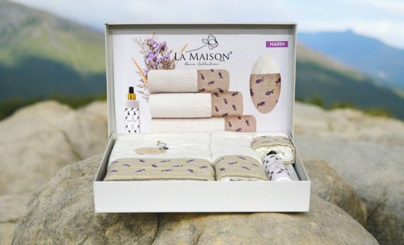 Подарунковий набір рушників La Maison, 3 шт. з ароматом Narin | Зображення 1