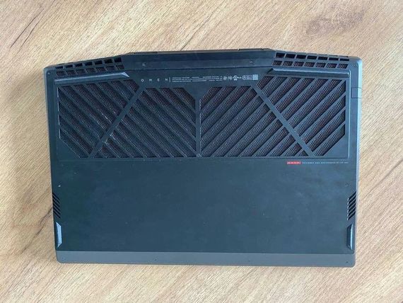 Ноутбук  HP Omen 17-cb000 17,3" FHD IPS 144Hz i9 9880H 16Gb SSD 1Tb RTX 2080  Б/В | Зображення 5