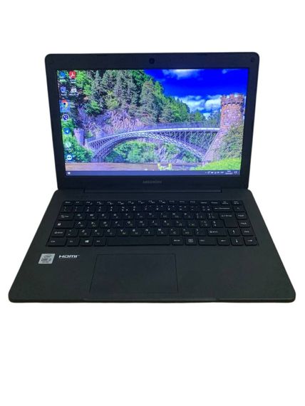 Ноутбук Medion Akoya E14409 (SF40IL6) / 14" (1366x768) TN / Intel Core i3-1005G1 (2 (4) ядра по 1.2 - 3.4 GHz) / 8 GB DDR4 / 256 GB SSD M.2 / Intel UHD Graphics / WebCam / Win 10 Home б/в | Зображення 1