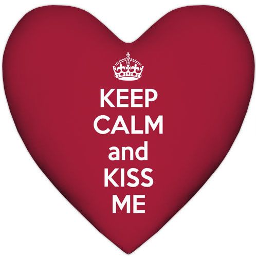 Подушка сердце XXL Keep calm and kiss me 57x57 см (6PS_15L061)