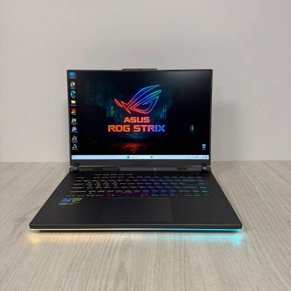 Игровой ноутбук Б-класс Asus ROG Strix G16 G614JV / 16" (1920x1200) IPS / Intel Core i7-13650HX (14 (20) ядер по 3.6 - 4.9 GHz) / 16 GB DDR5 / 1000 GB SSD NVMe / nVidia GeForce RTX 4060, 8 GB GDDR6, 128-bit / WebCam б/у | Зображення 1