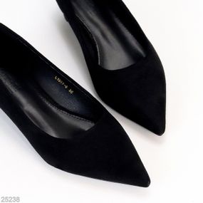 Елегантні замшеві чорні туфлі човники низький підбор