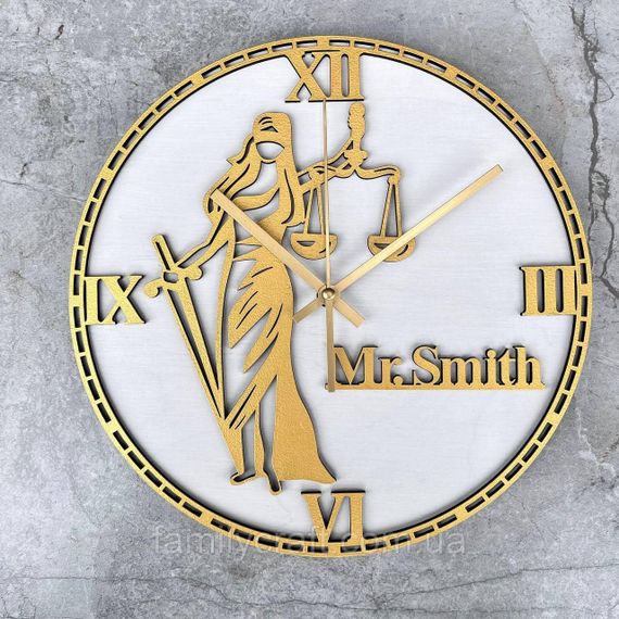 Настінний годинник з дерева для юриста з Фемідою Подарунок адвокату, судді, іменний декор кабінету | Зображення 8