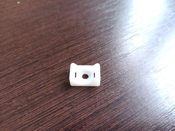 Площадка МХГ-1Б3 под винт белый к хомутам Ny95502912 | Зображення 1