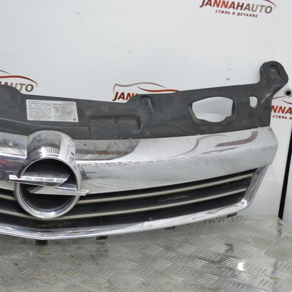 Решітка радіатора Opel Astra H III рестайлінг 2007-2010 Опель Астра 13225780 | Зображення 2