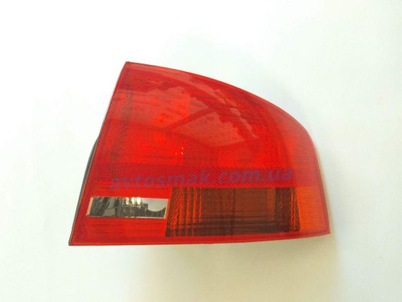 Ліхтар задній зовнішній правий Audi A4 B7 '05-08 (Depo) 8E5945096