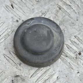 Заглушка протитуманної фари Volkswagen Passat B6 2005-2010 Кришка фари Фольксваген Пассат б6 96399000