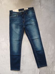 Джинсы зауженные р. 38/32 slim