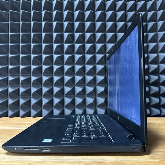 Ноутбук HP Laptop 15 / 15.6" (1920x1080) TN / Intel Core i5-7200U (2 (4) ядра по 2.5 - 3.1 GHz) / 8 GB DDR4 / 256 GB SSD / Intel HD Graphics 620 / WebCam б/у | Зображення 5