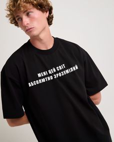 Футболка з мерчем