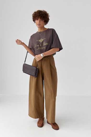 Футболка вільного фасону з вишитими написами - коричневий цвет, ONE SIZE (є розміри) | Зображення 2