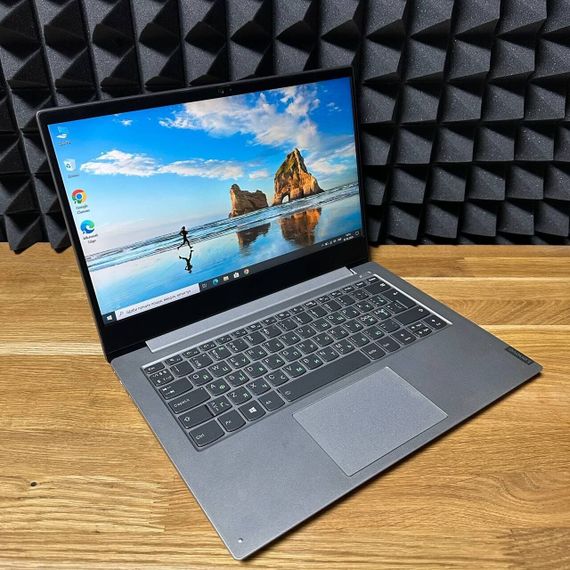 Ультрабук Б-клас Lenovo IdeaPad S340-14API / 14" (1920x1080) IPS / AMD Ryzen 7 3700U (4 (8) ядра по 2.3 - 4.0 GHz) / 8 GB DDR4 / 128 GB SSD / AMD Radeon RX Vega 10 Graphics / WebCam б/в | Зображення 2