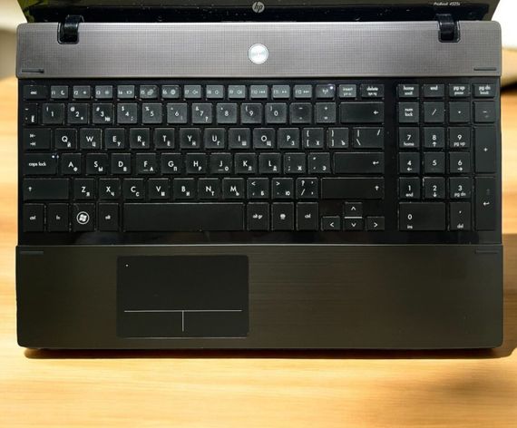 Ноутбук Б-класс HP ProBook 4520s / 15.6" (1366x768) TN / Intel Core i5-520M (2 (4) ядра по 2.4 - 2.93 GHz) / 4 GB DDR3 / 120 GB SSD / Intel HD Graphics / DVD-ROM б/у | Зображення 4
