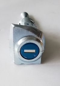 VOLKSWAGEN Passat B7 универсал (10-14) личинка замка передней левой двери, 56D837167, Пассат Б7 Variant