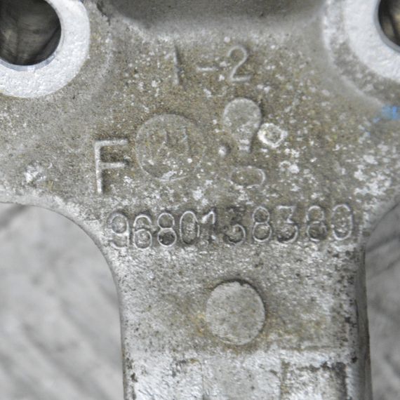 Кронштейн подушки двигуна Peugeot 207 2006-2009 Опора кріплення мотора Пежо 207 9680138380 | Зображення 2