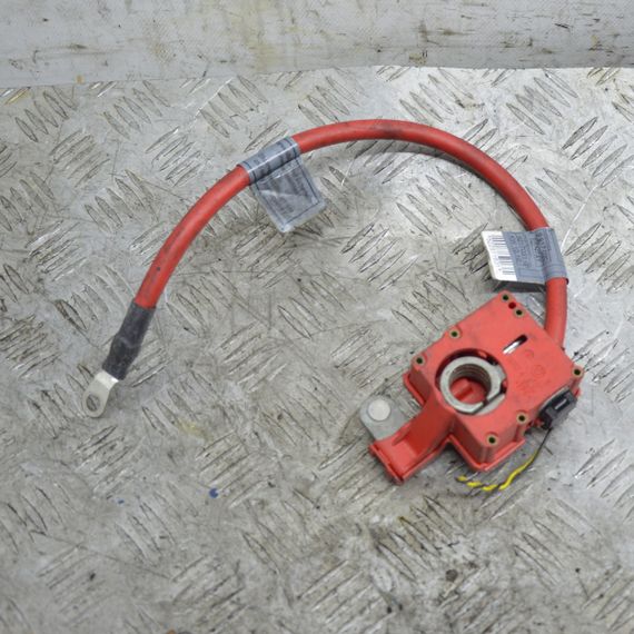 Клема акумулятора плюс BMW E82 E88 E90 E91 E92 E84 Клема плюсова БМВ 61139203570 9217031