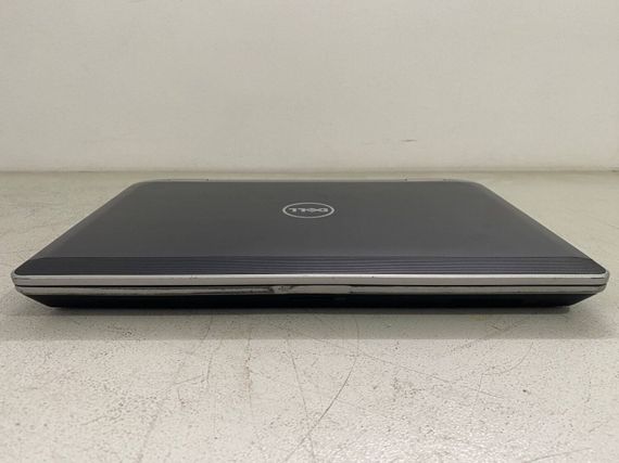 Ноутбук Dell Latitude E6330 / 13.3" (1366x768) TN / Intel Core i7-3520M (2 (4) ядра по 2.9 - 3.6 GHz) / 8 GB DDR3 / 128 GB SSD / Intel HD Graphics 4000 / WebCam / DVD-ROM б/у | Зображення 4