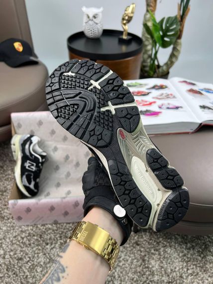 Чоловічі кросівки 2002R N Black White весна / лето / осень А3636 45 28,5 | Зображення 4