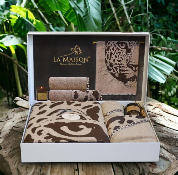Подарочный набор полотенец La Maison, 3 шт. со свечой Tigle Kahve | Зображення 1