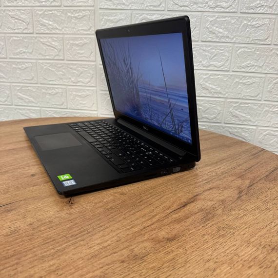 Ноутбук Б-класс Dell Latitude 3500 / 15.6" (1920x1080) TN / Intel Core i7-8565U (4 (8) ядра по 1.8 - 4.6 GHz) / 8 GB DDR4 / 256 GB SSD / nVidia GeForce MX130, 2 GB GDDR5, 64-bit / WebCam б/у | Зображення 4