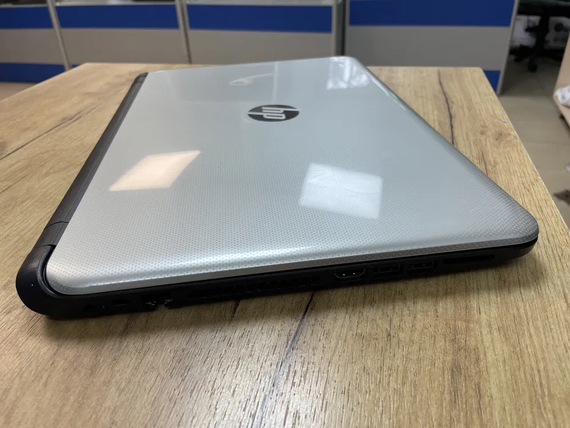 Ноутбук HP 15-f271wm 15.6 HD intel pentium N3540/4gb/500gb HDD | Зображення 2