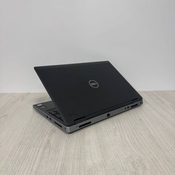 Мобильная рабочая станция Dell Precision 7540 / 15.6" (1920x1080) IPS / Intel Core i5-9400H (4 (8) ядра по 2.5 - 4.3 GHz) / 32 GB DDR4 / 256 GB SSD / nVidia Quadro T2000, 4 GB GDDR5, 128-bit б/у | Зображення 6
