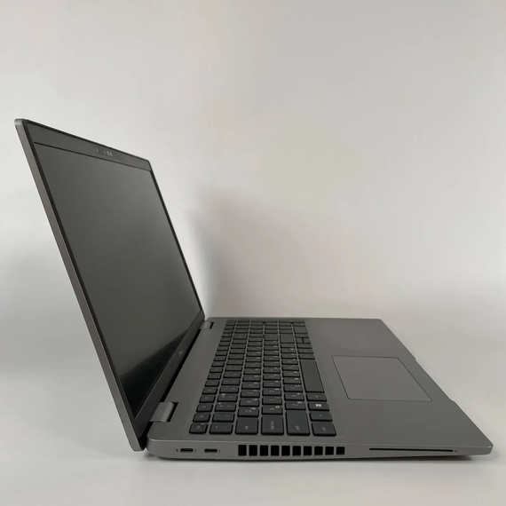 Мобільна робоча станція Dell Precision 3570 / 15.6" (1920x1080) IPS / Intel Core i7-1265U (10 (12) ядер по 3.6 - 4.8 GHz) / 16 GB DDR5 / 512 GB SSD / nVidia RTX A500, 4 GB GDDR6, 64-bit / WebCam / TouchID б/в + Подарунок Бездротова миша / USB | Зображення 3