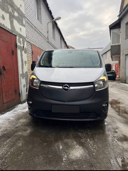 Зимняя накладка на решетку Глянцевая для Opel Vivaro 2015-2019 гг | Зображення 3