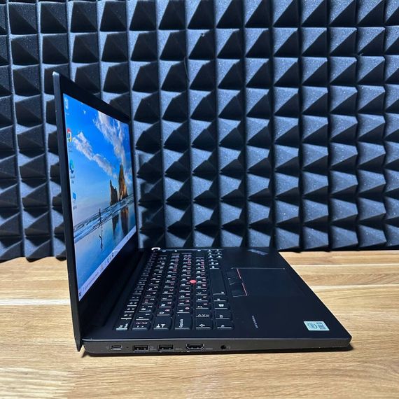 Ультрабук Lenovo ThinkPad E14 G1 / 14" (1920x1080) IPS / Intel Core i3-10110U (2 (4) ядра по 2.1 - 4.2 GHz) / 8 GB DDR4 / 256 GB SSD / Intel UHD Graphics / WebCam б/в | Зображення 2