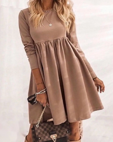 Женское трикотажное платье с свободной юбкой MI697 цвет коричневый, размер 50/52