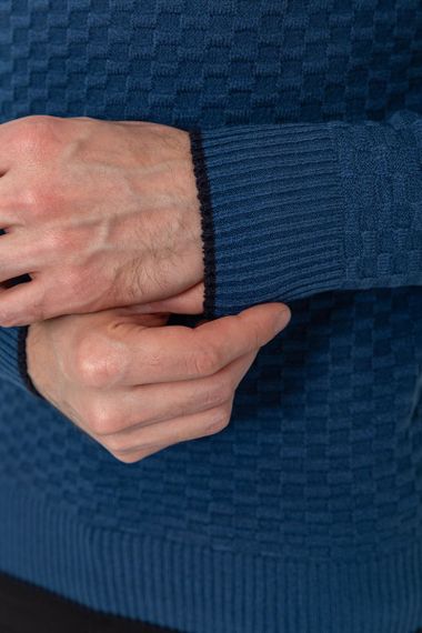 Светр чоловічий, колір джинс, 214R8004 | Зображення 4