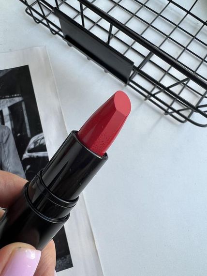 Помада Make up For Ever Rouge Artist Intense color beautifying lipstick - 402 untamed fire | Зображення 1