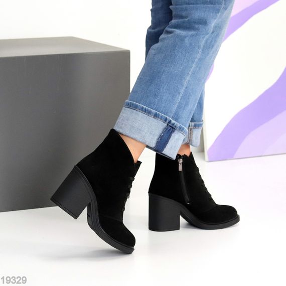 Шикарные замшевые зимние ботильоны на среднем устойчивом каблуке | Зображення 1