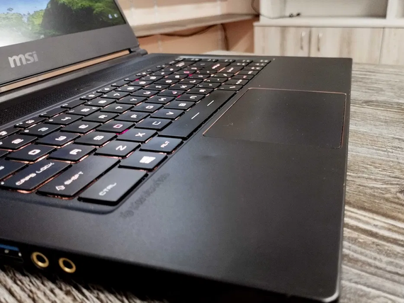 Ноутбук MSI GS65ST-8RF|15,6"IPS 144Гц/i7-8750HQ/16Gb/GTX-1070 8 GB/256+256 SSD | Зображення 2