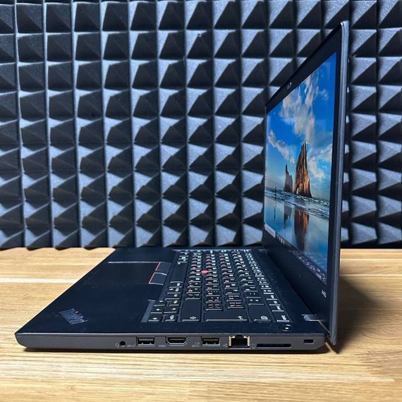 Ультрабук Lenovo ThinkPad A485 / 14" (1920x1080) IPS / AMD Ryzen 5 Pro 2500U (4 (8) ядра по 2.0 - 3.6 GHz) / 8 GB DDR4 / 256 GB SSD / AMD Radeon Vega 8 Graphics / WebCam б/в | Зображення 5