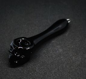 Стеклянная трубка Skull Pipe Черный