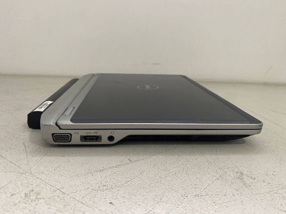 Нетбук Dell Latitude E6230 / 12.5" (1366x768) TN / Intel Core i5-3340M (2 (4) ядра по 2.7 - 3.4 GHz) / 8 GB DDR3 / 128 GB SSD / Intel HD Graphics 4000 б/у + Подарок  Умная интерактивная зубная щетка Colgate Connect M1 / Bluetooth | Зображення 2