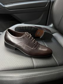 Коричневі шкіряні туфлі 41 розмір