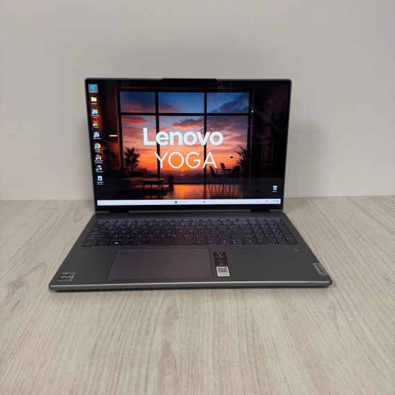 Ігровий ультрабук-трансформер Б-клас Lenovo Yoga 7i 16IAH7 / 15.6" (2560x1600) IPS Touch / Intel Core i7-12700H (14 (20) ядер по 3.5 - 4.7 GHz) / 32 GB DDR5 / 1000 GB SSD NVMe / Intel Arc A370M, 4 GB GDDR6, 64-bit / WebCam б/в | Зображення 1