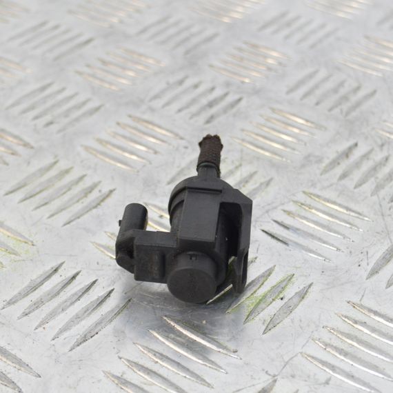 Вакуумний датчик BMW F20 F21 F22 F23 F40 F44 F46 G20 G80 X3 X4 2010-2025 Клапан соленоїдний БМВ ф20 ф21 г20 г80 х3 х4 70478502 | Зображення 1