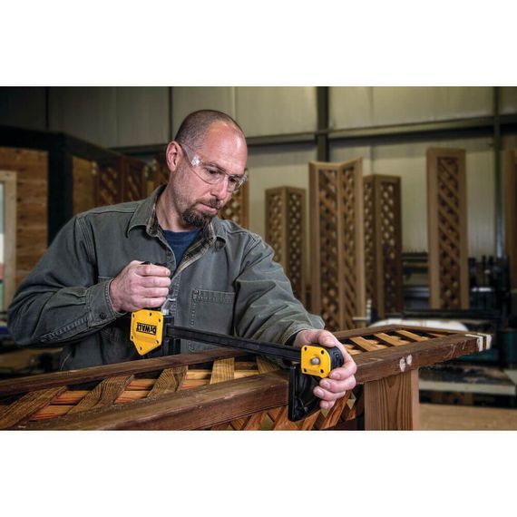 Струбцина XL триггерная с максимальным усилием сжатия 270 кг DeWALT DWHT0-83186 | Зображення 3
