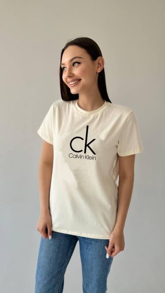 Жіноча футболка Calvin Klein молоко | Зображення 3