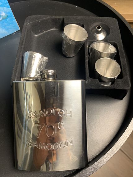 Набір фляга з чарками на 210 ml