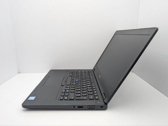 Ультрабук Dell Latitude 5490 / 14" (1920x1080) IPS / Intel Core i5-7300U (2 (4) ядра по 2.6 - 3.5 GHz) / 8 GB DDR4 / 128 GB SSD / Intel HD Graphics 620 / WebCam б/у | Зображення 5