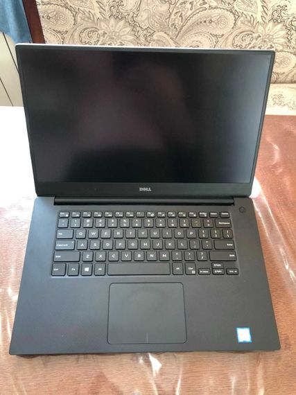 Мобільна робоча станція Dell Precision 5510 / 15.6" (1920x1080) IPS / Intel Xeon E3-1505M v5 (4 (8) ядра по 2.8 - 3.7 GHz) / 16 GB DDR4 / 256 GB SSD / nVidia Quadro M1000M, 2 GB GDDR5, 128-bit / WebCam б/в | Зображення 2